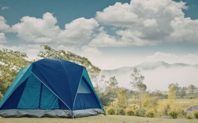 How to Stay Safe Outdoors Using Shelter & Sleeping Gear for Navigation & Survival